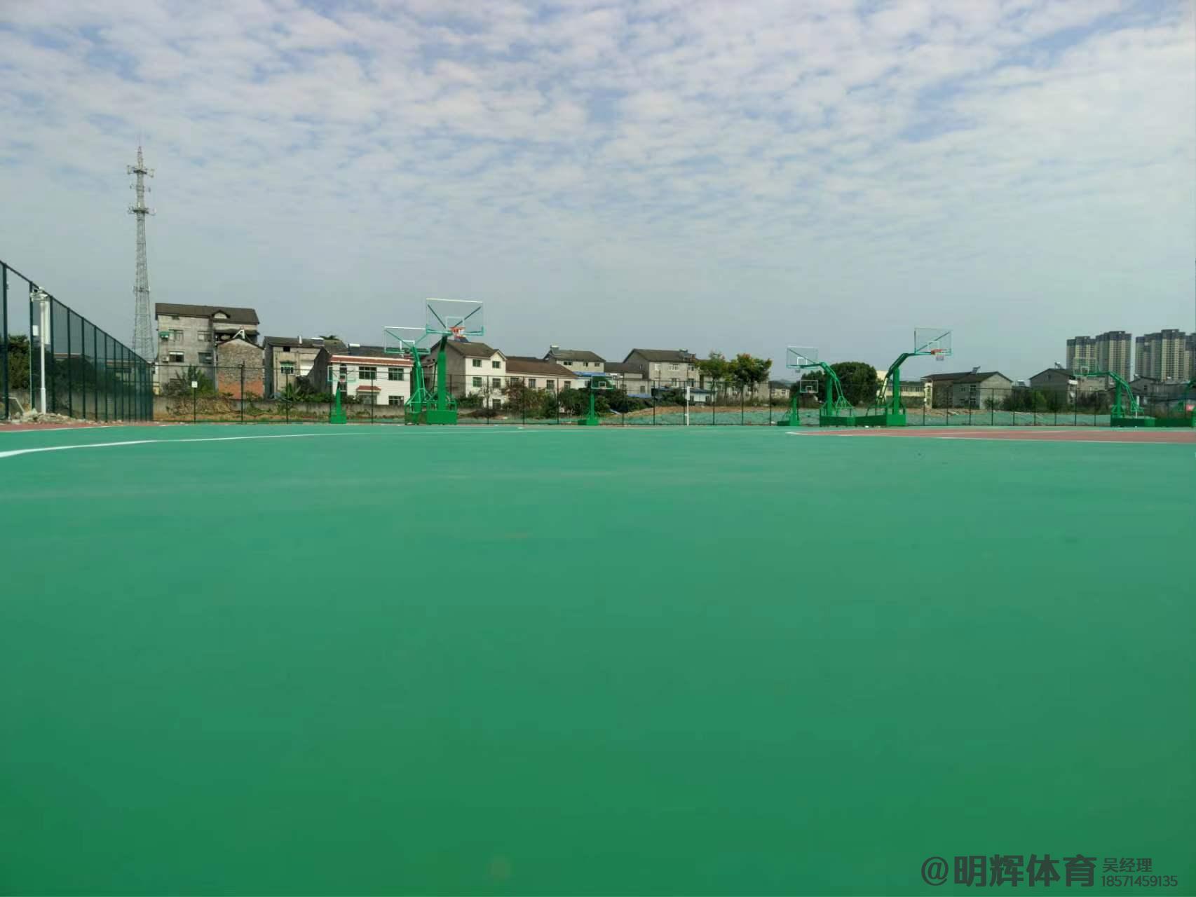 无锡硬地丙烯酸球场的优缺点